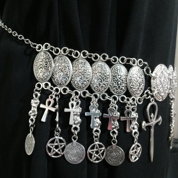 witchy goth Silver-Tone Chain Belt – Ankh, Pentacle & Crescent Moon Charms - Picture 5 of 8